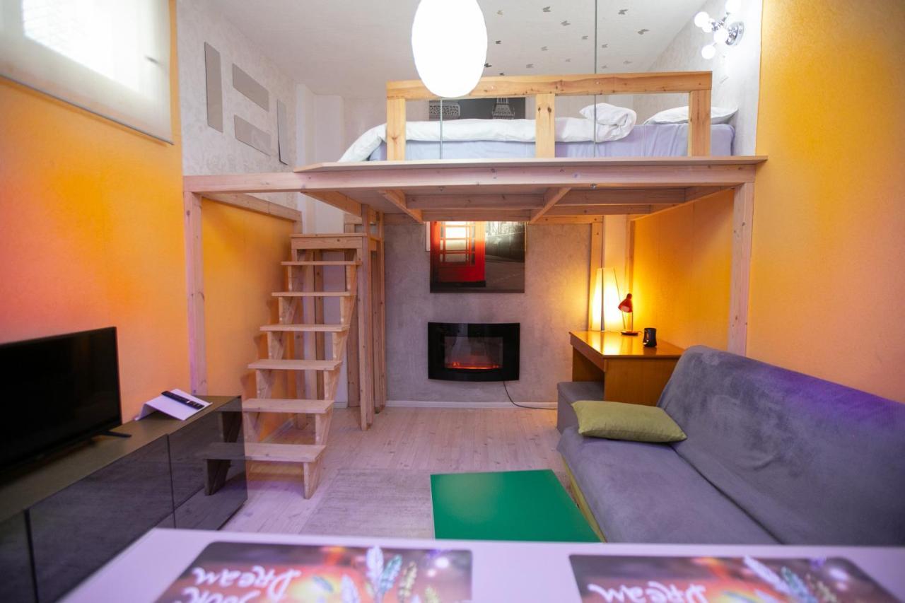 شقة Orange And Blue Studio Downtown 5 Min From White Tower سالونيك المظهر الخارجي الصورة