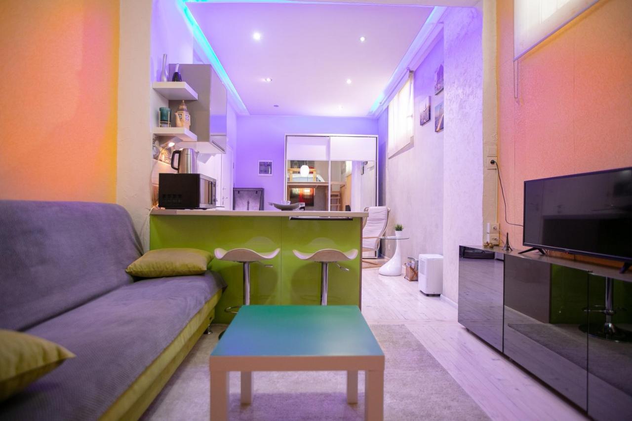 شقة Orange And Blue Studio Downtown 5 Min From White Tower سالونيك المظهر الخارجي الصورة