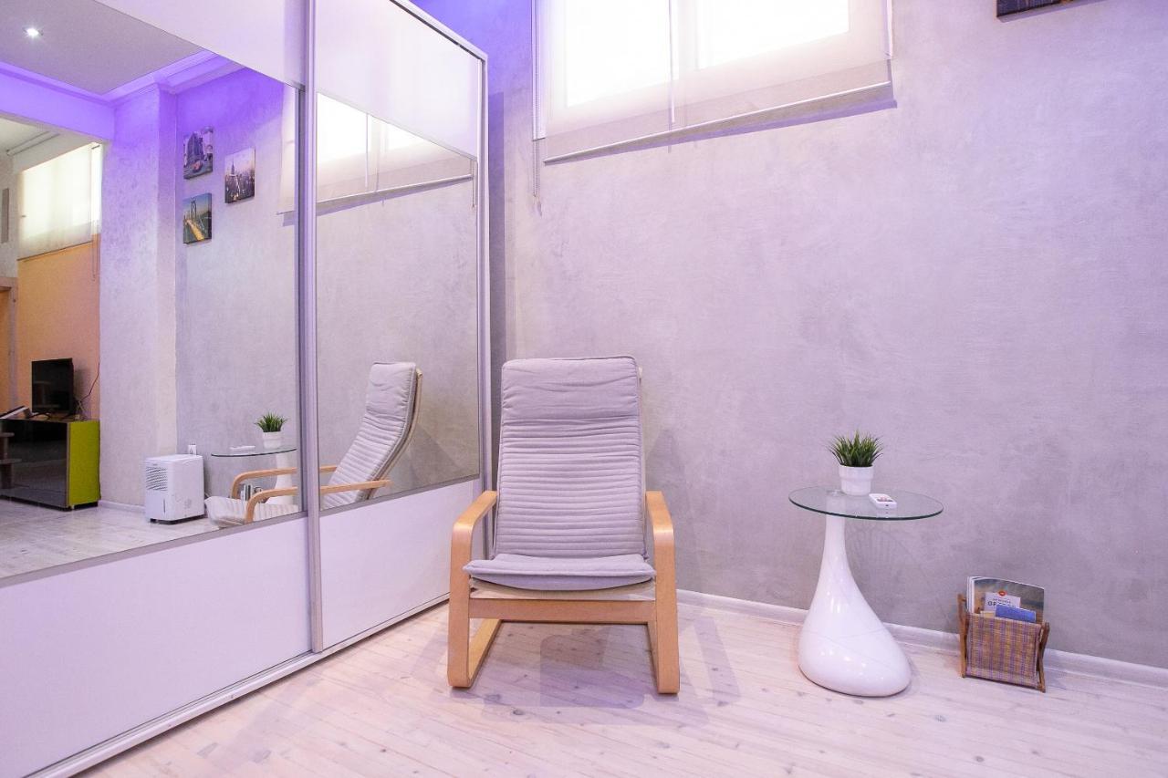 شقة Orange And Blue Studio Downtown 5 Min From White Tower سالونيك المظهر الخارجي الصورة