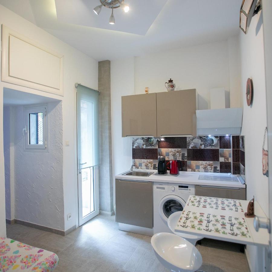 شقة Orange And Blue Studio Downtown 5 Min From White Tower سالونيك المظهر الخارجي الصورة