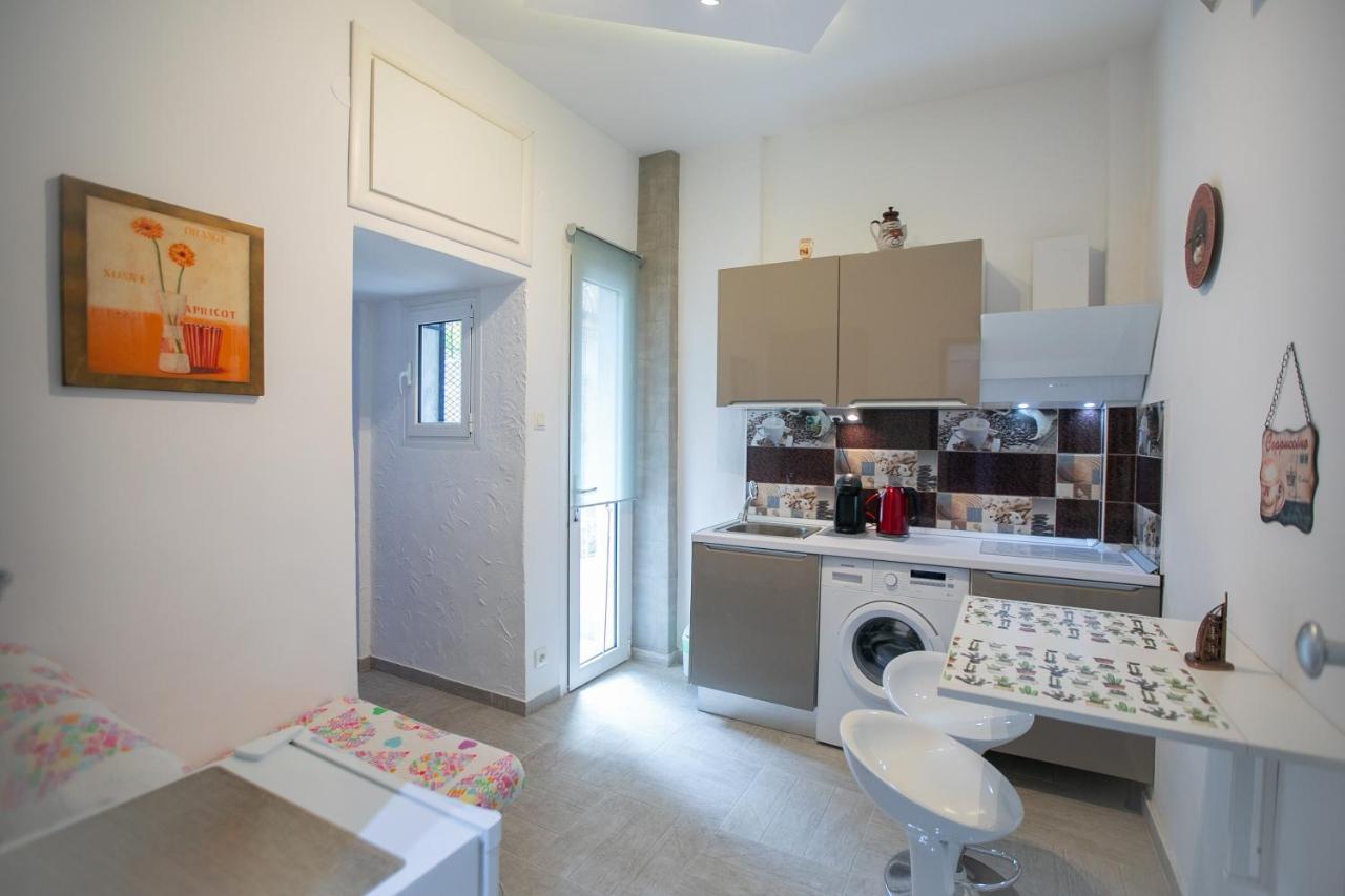 شقة Orange And Blue Studio Downtown 5 Min From White Tower سالونيك المظهر الخارجي الصورة